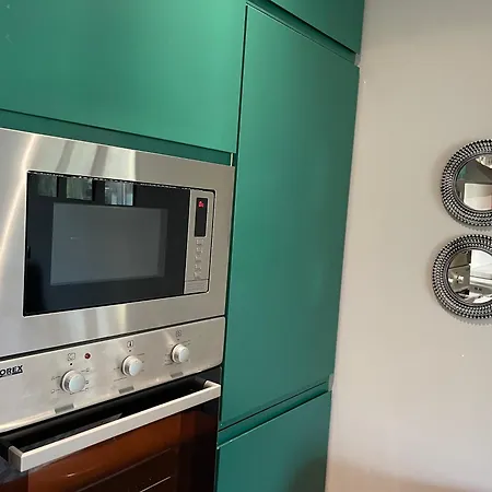 Deluxe 1 Apartment